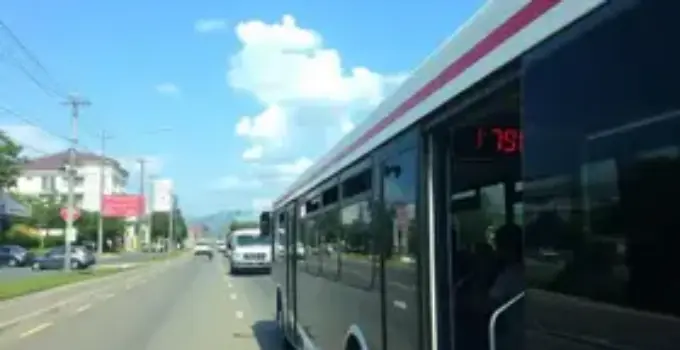 Jaraguá para Jundiaí de transporte público